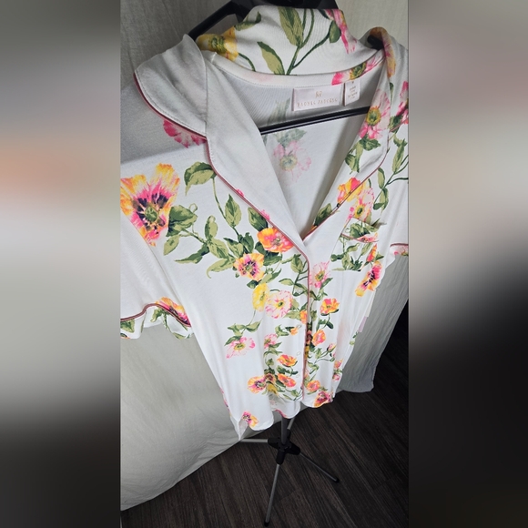 Rachel Parcell  Sleep Shirt in Ivory Poppy Vine. NWT Size Medium Floral Print - Picture 9 of 10
